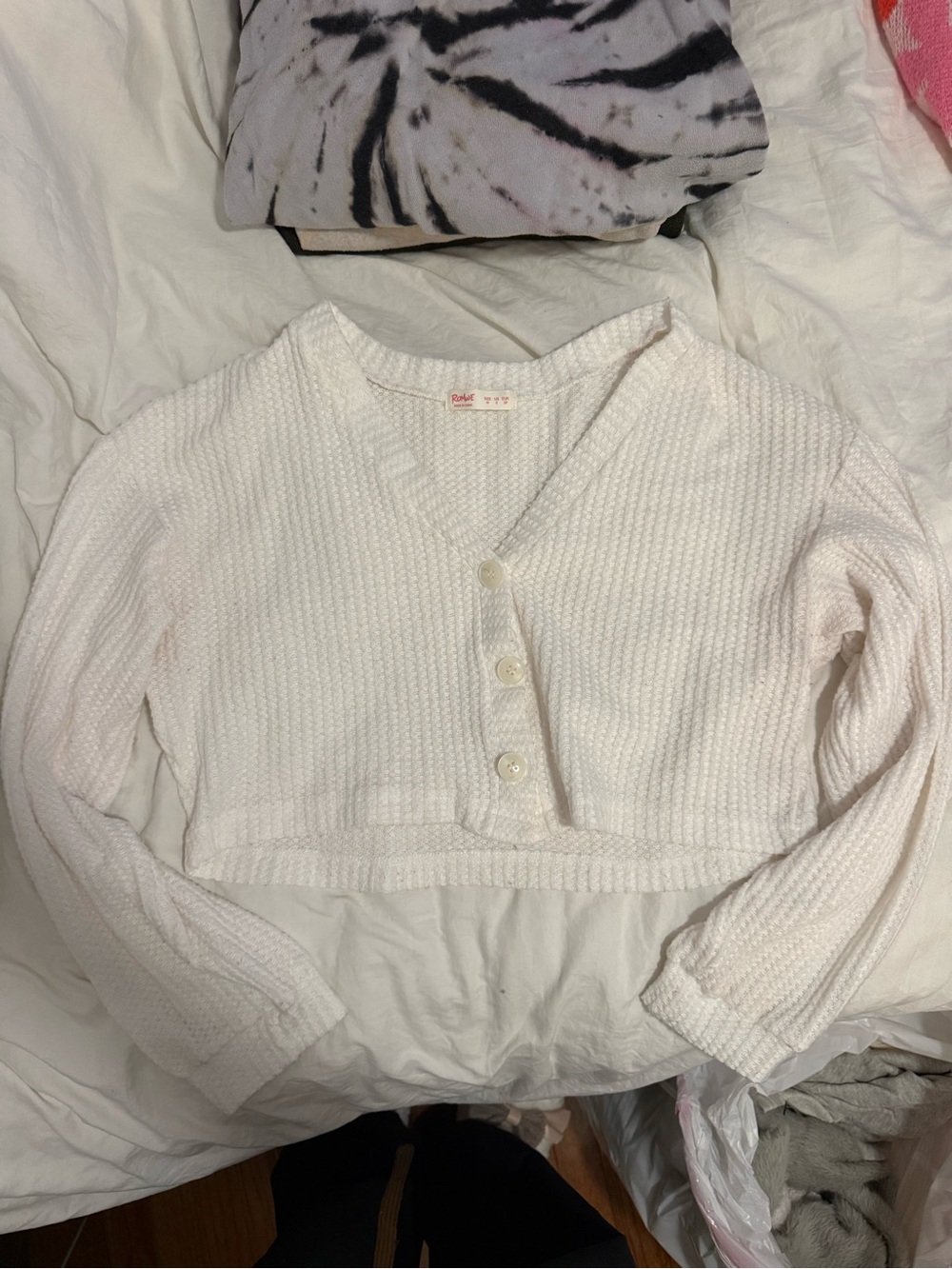 ROMWE White Cropped Textured Button Cardigan